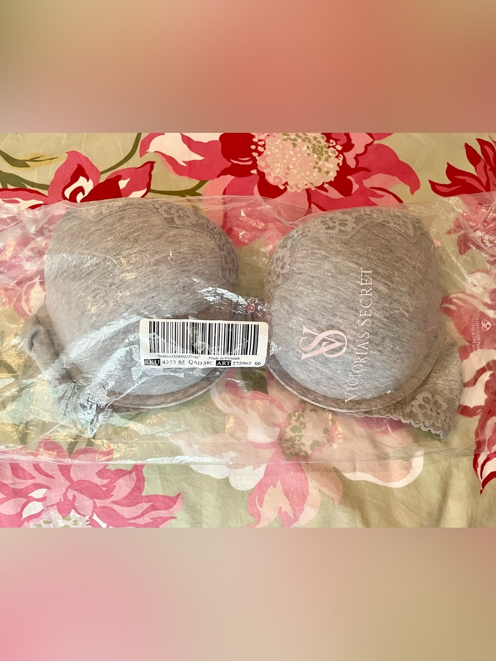 Victoria's Secret Heather Gray Lace-Trim Push-Up Bra (38C) NWT